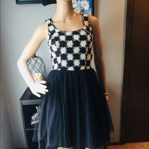 Pretty flowered dress with tulle bottom